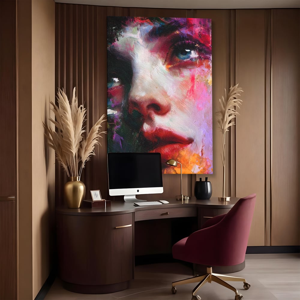 Tablou canvas cu tablou canvas cu portret expresionist de femeie, fara rama, pe sasiu de lemn, pe perete intr-un birou